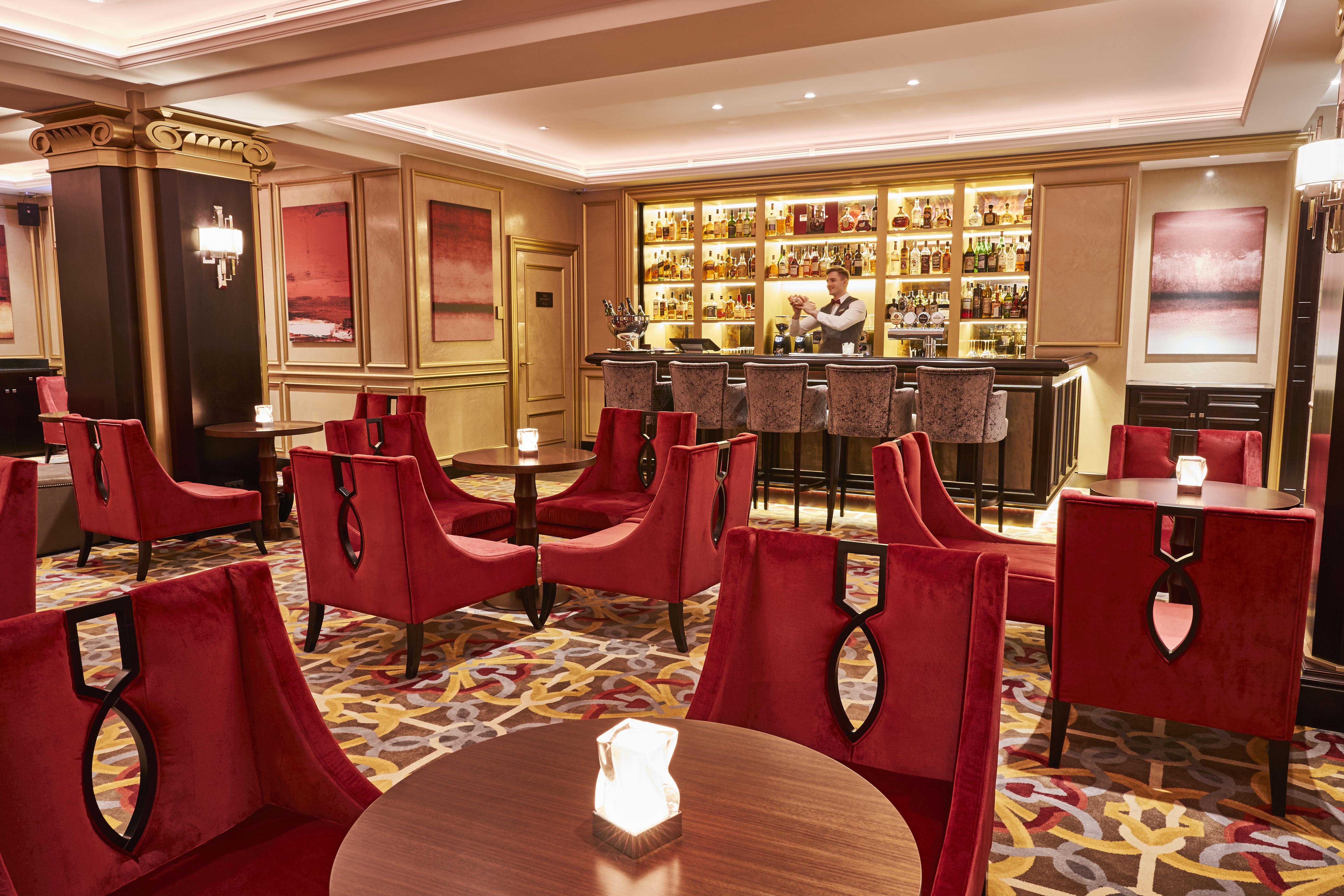Grand Hotel Kempinski Riga Exterior foto The bar at the 1901 Lounge