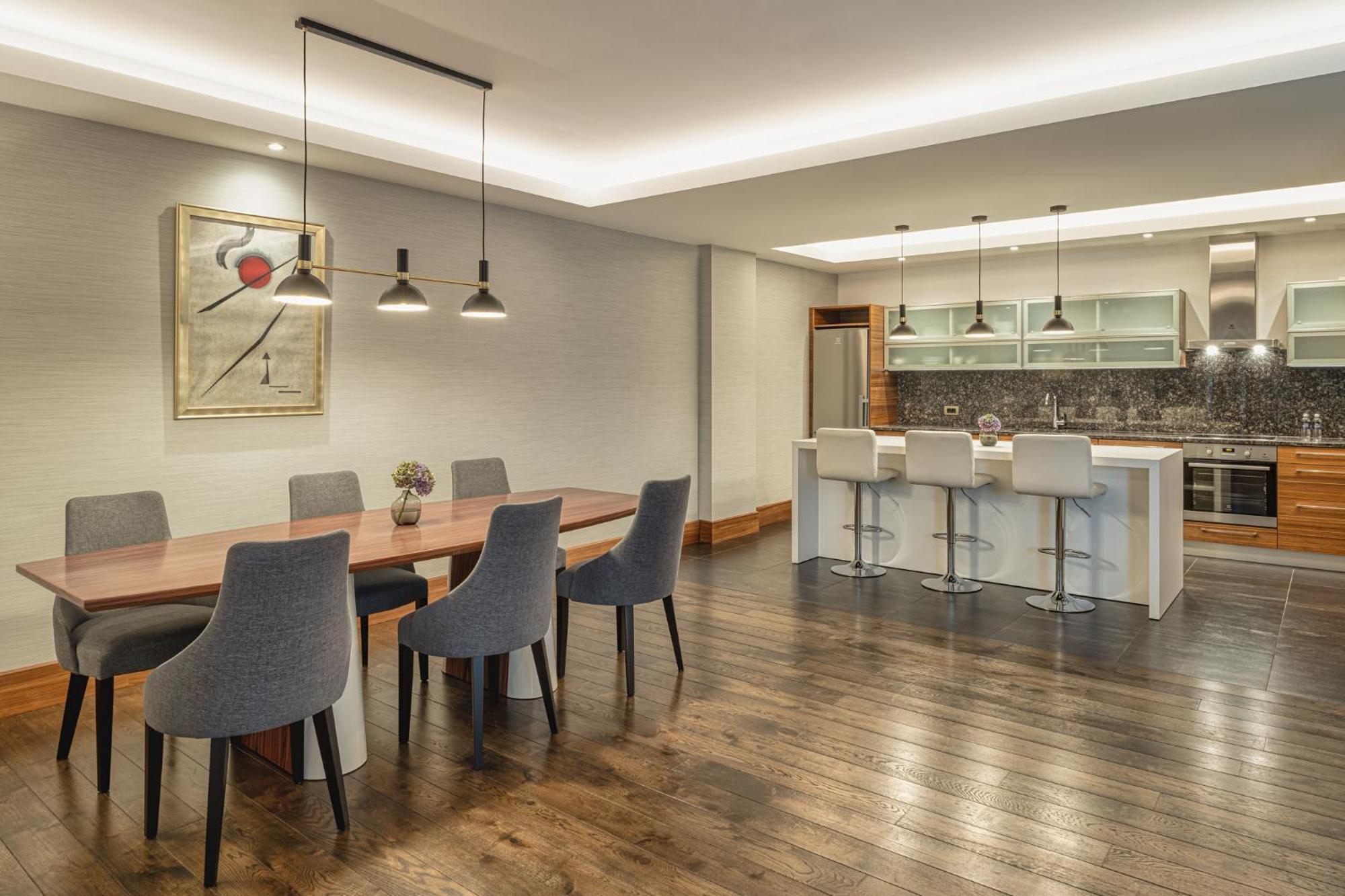 Grand Hotel Kempinski Riga Exterior foto A kitchen and dining room in a private home