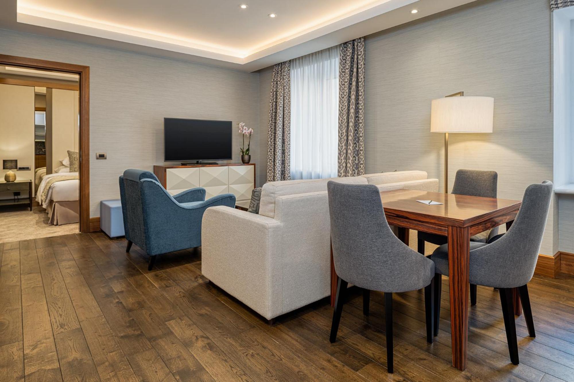Grand Hotel Kempinski Riga Exterior foto Suite at the Hotel