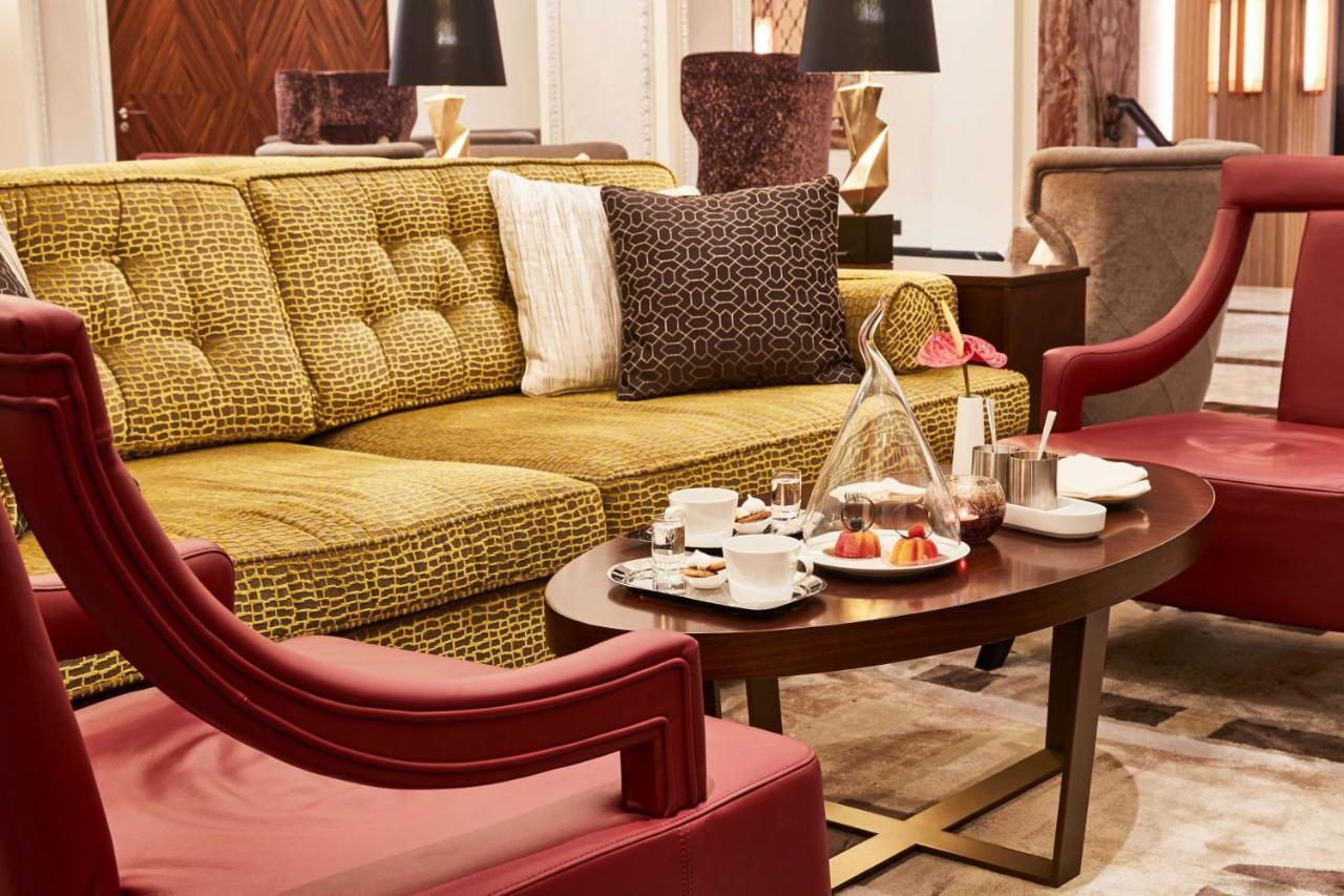 Grand Hotel Kempinski Riga Exterior foto The interior of the hotel