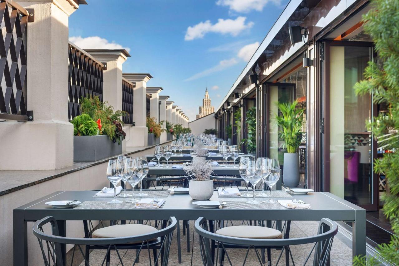 Grand Hotel Kempinski Riga Exterior foto The Terrace at the Hotel