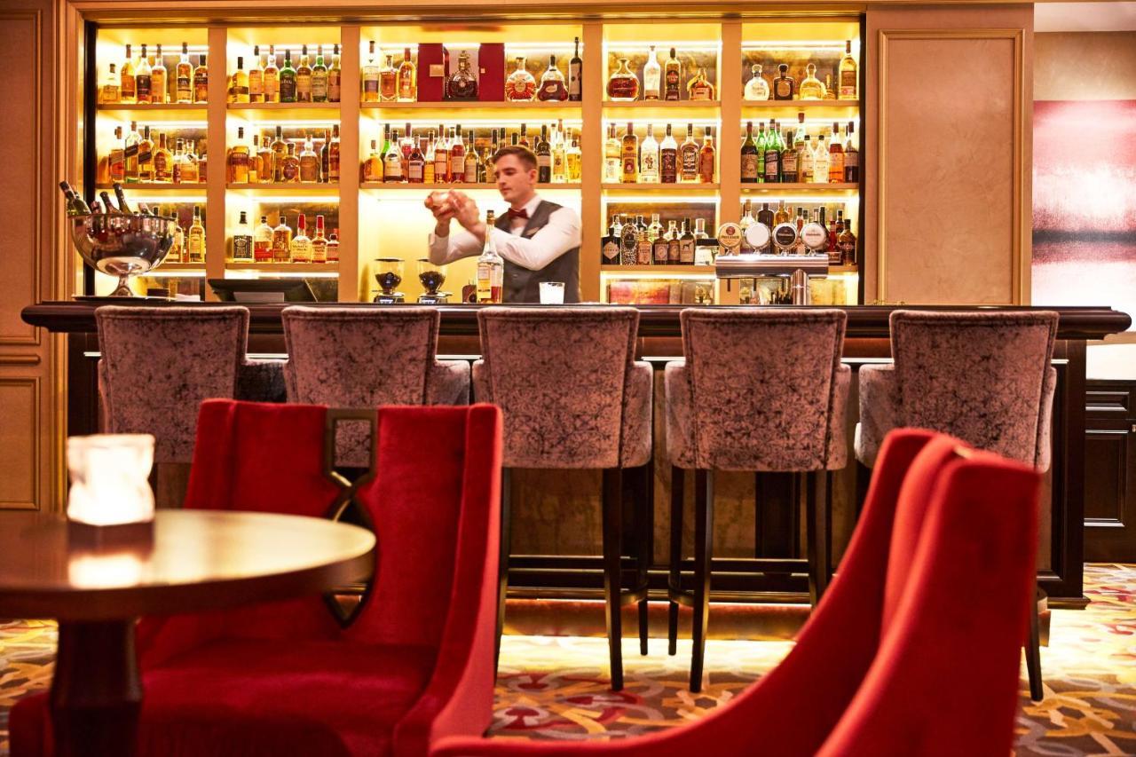Grand Hotel Kempinski Riga Exterior foto The bar at the Concourse
